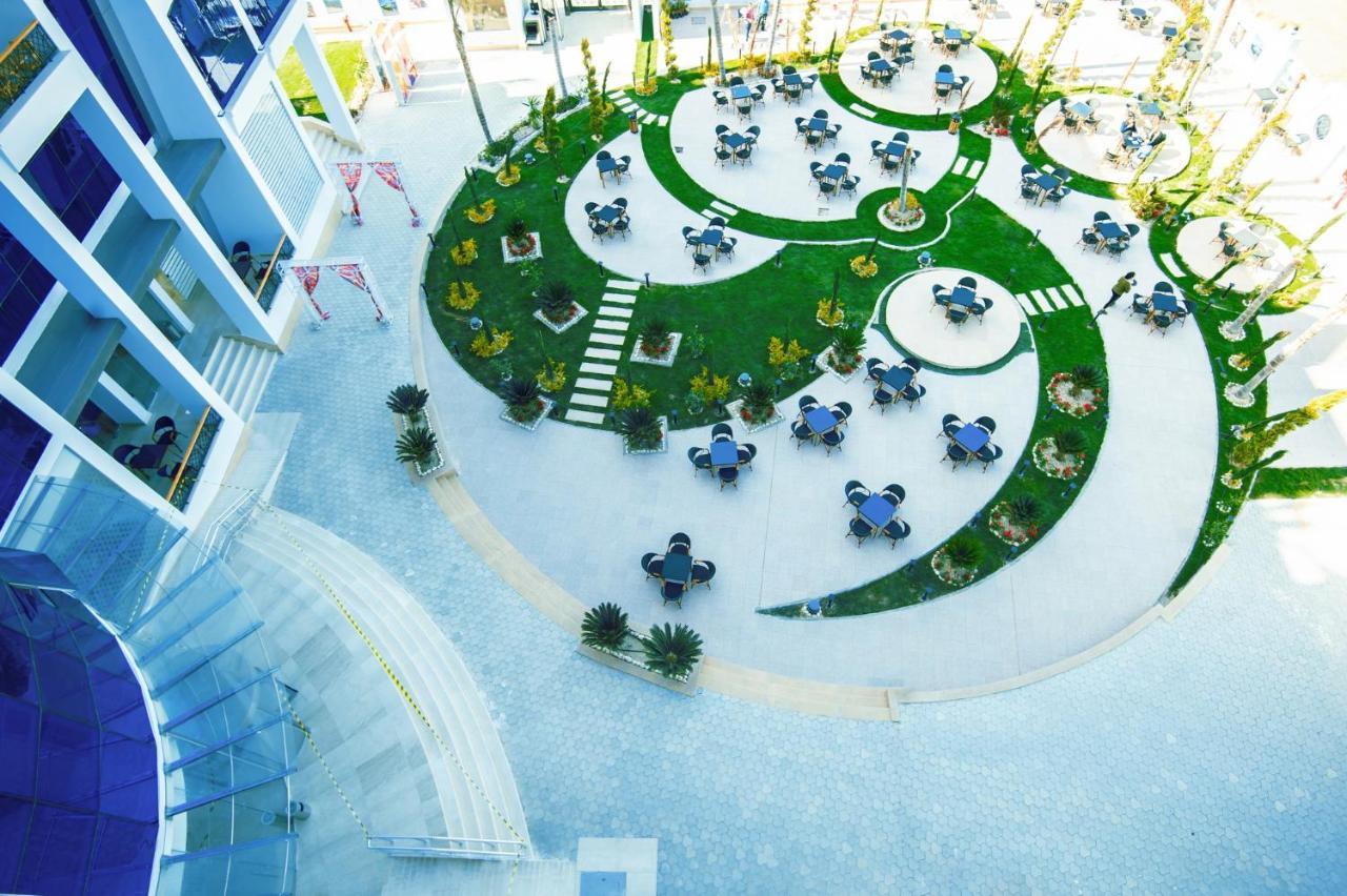 Lamar Azur Hotel